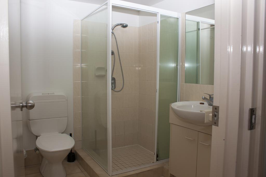 Bayview Bay Apartments Gold Coast Room photo